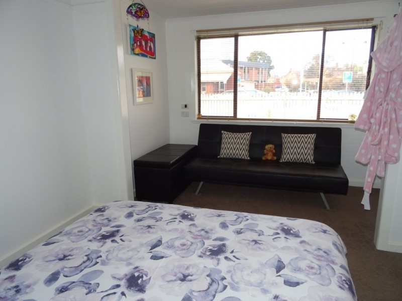 17 Nolan Street, Maryborough VIC 3465