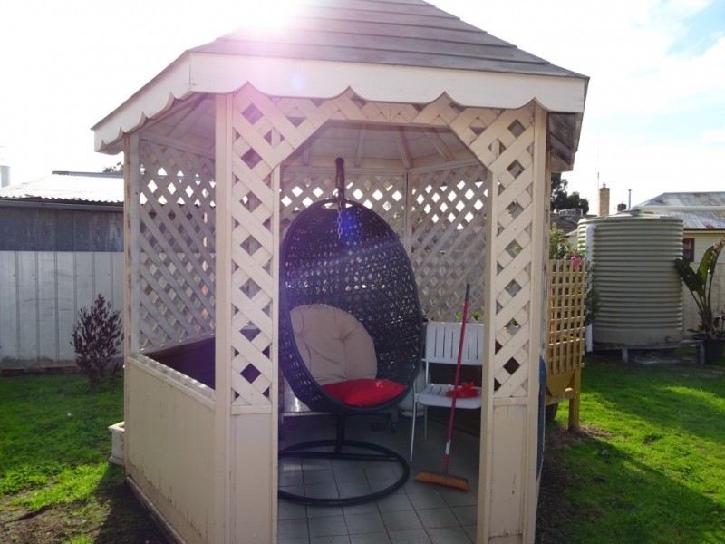 17 Nolan Street, Maryborough VIC 3465