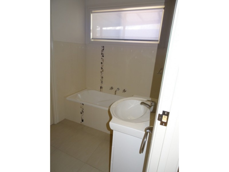 155 High Street, Avoca VIC 3467