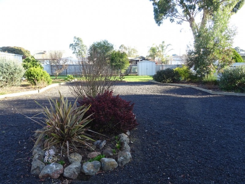 17 Powlett Street, Carisbrook VIC 3464