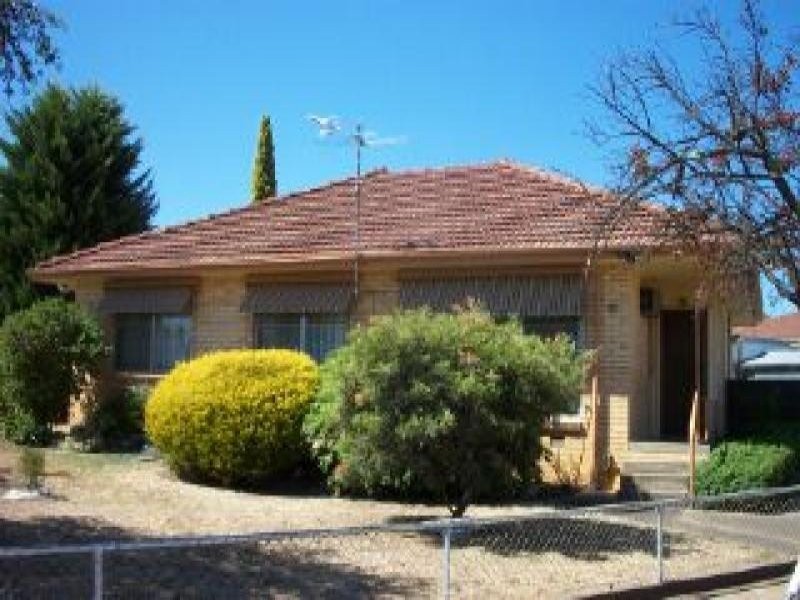 30 Gearing Street, Maryborough VIC 3465