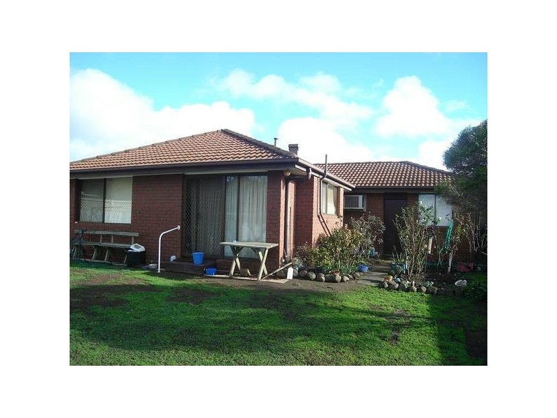 Rinford Street, Maryborough VIC 3465