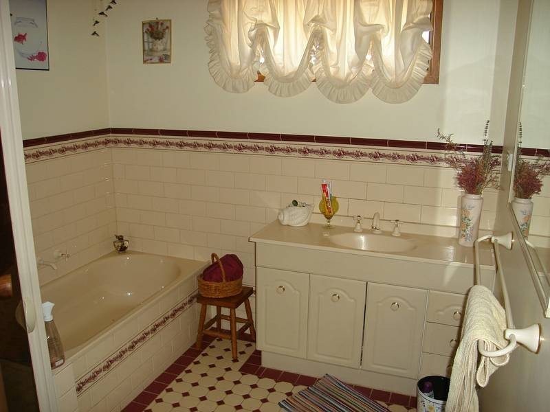 48 Pekin Road, Maryborough VIC 3465