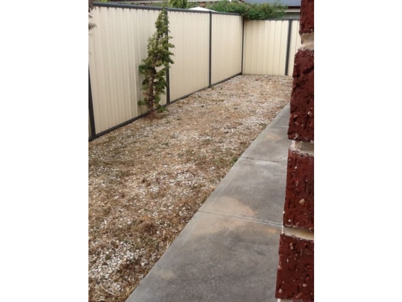 1/20 EastField Street, Maryborough VIC 3465