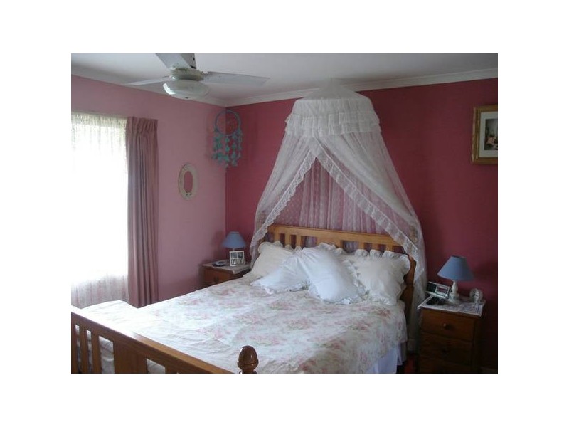 62 Menzies Drive, Daisy Hill VIC 3465