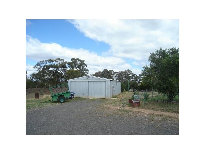 62 Menzies Drive, Daisy Hill VIC 3465