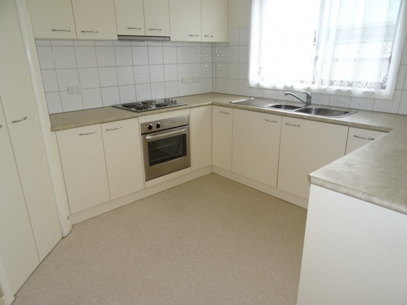 1/22 Holyrood Street, Maryborough VIC 3465