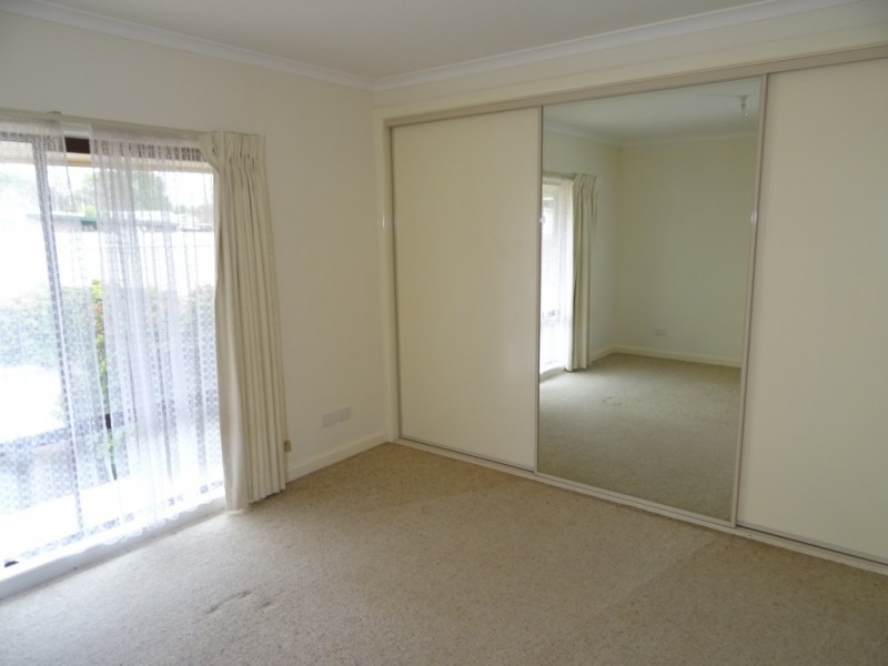 1/22 Holyrood Street, Maryborough VIC 3465