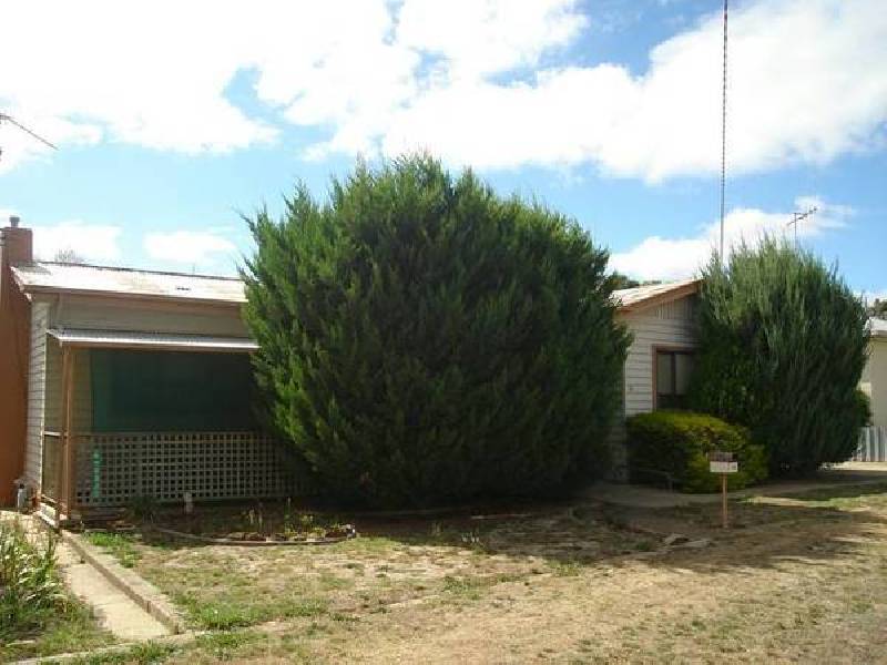15 Rogers Street, Maryborough VIC 3465