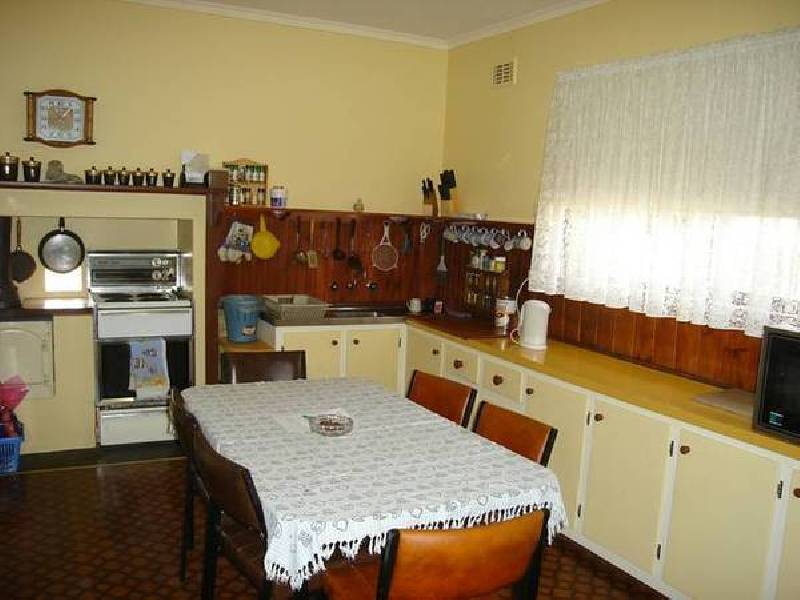 15 Rogers Street, Maryborough VIC 3465