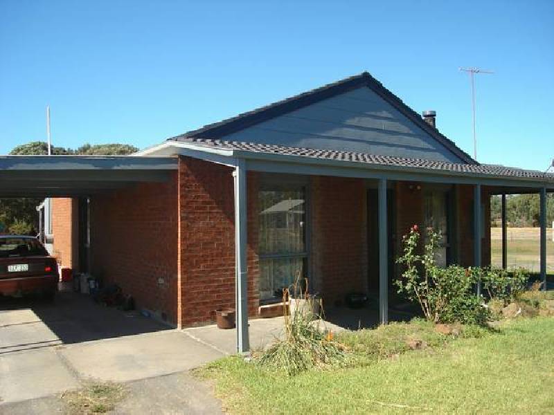 18 Churchill Court, Daisy Hill VIC 3465