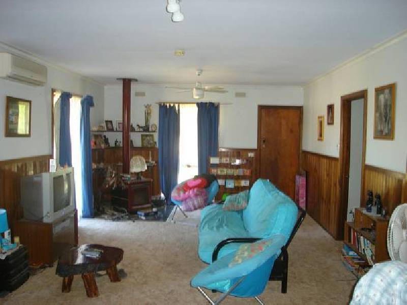 18. Churchill Court, Daisy Hill VIC 3465