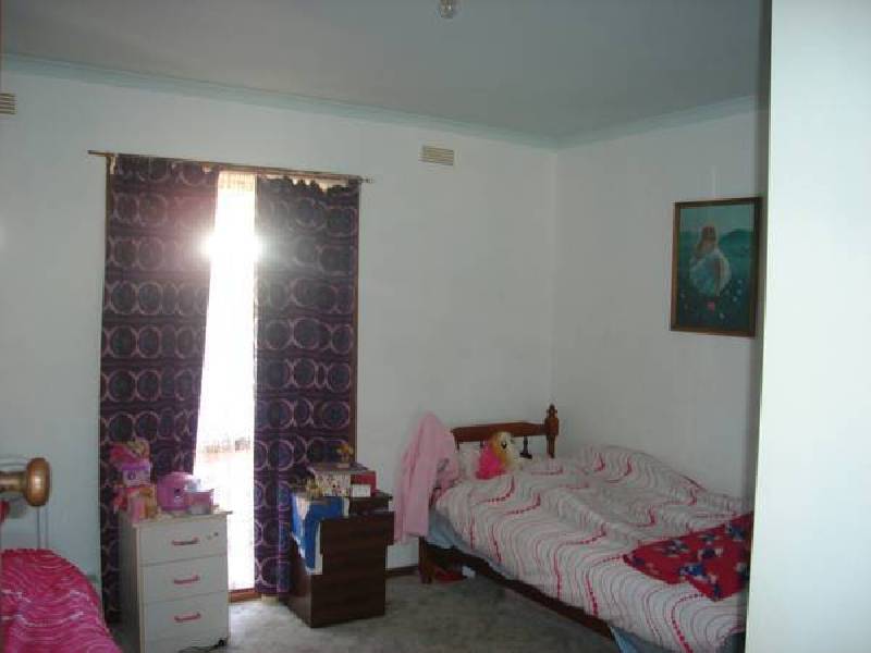 18. Churchill Court, Daisy Hill VIC 3465