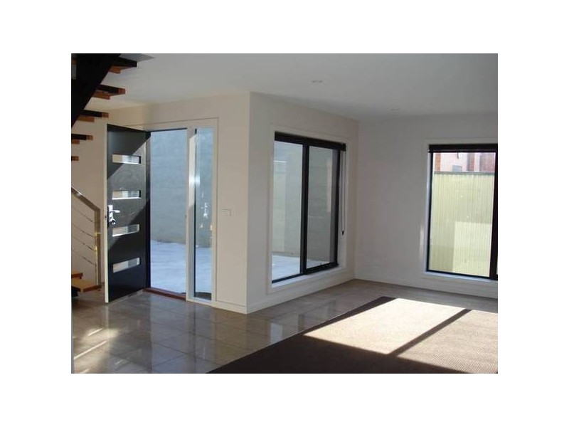 2/70 Alma Street, Maryborough VIC 3465