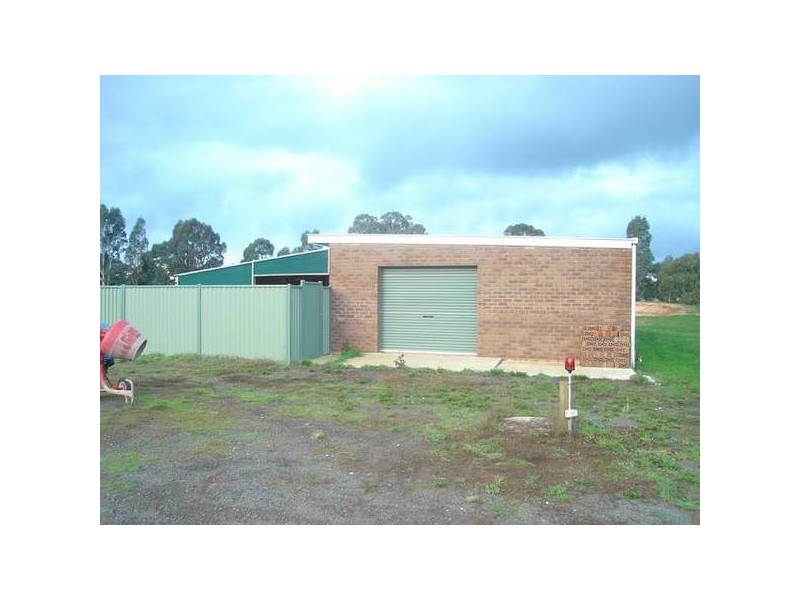 89 Shaw Road, Daisy Hill VIC 3465
