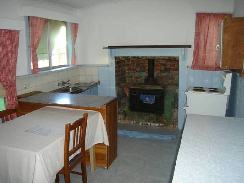 2 Davies Street, Bealiba VIC 3475