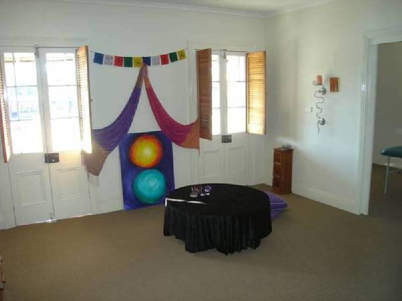 High Street, Avoca VIC 3467