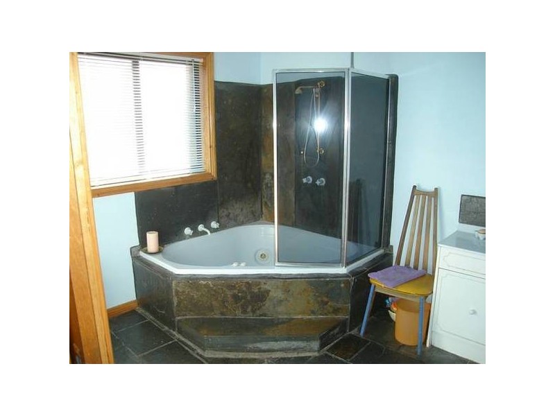 High Street, Avoca VIC 3467