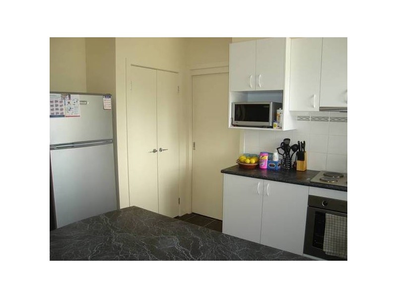 13 Albert Street, Carisbrook VIC 3464