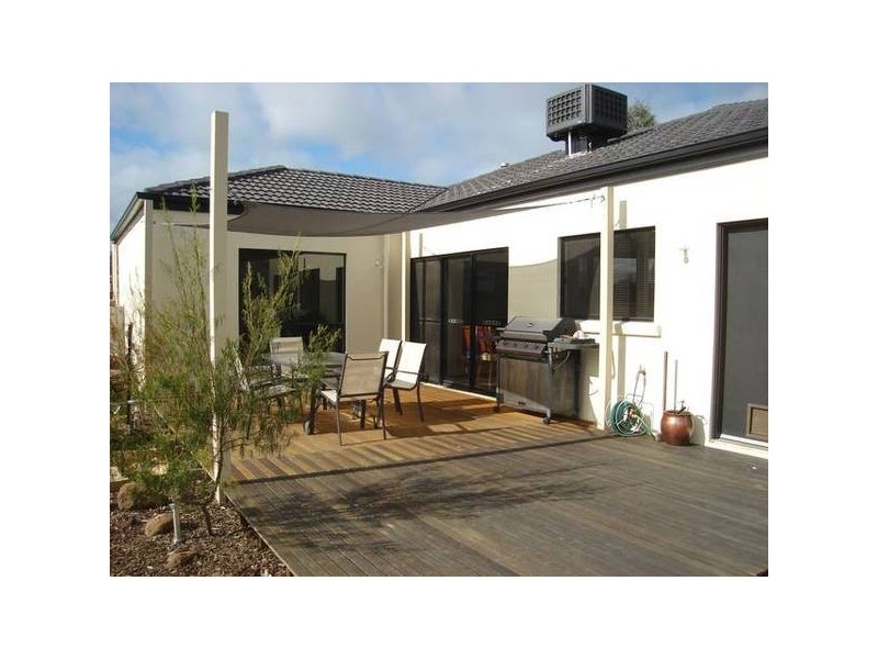 13 Albert Street, Carisbrook VIC 3464