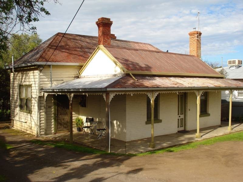 1 & 2/20 Inkerman Street, Maryborough VIC 3465