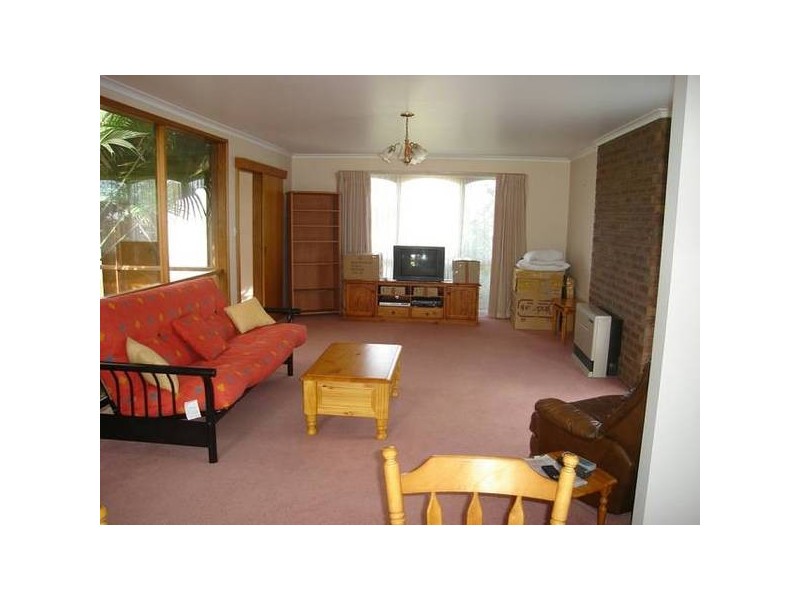 17 Albert Street, Carisbrook VIC 3464