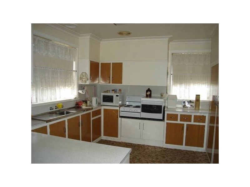 12 Campbell Street, Maryborough VIC 3465