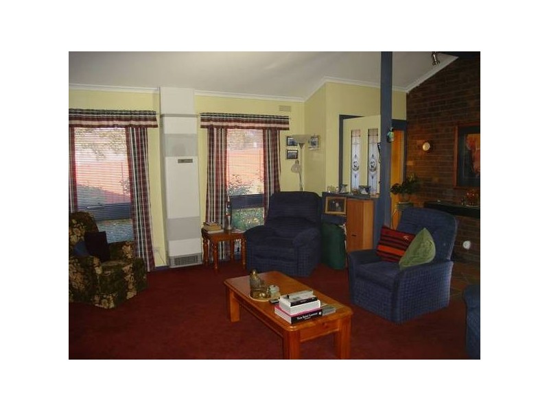 2/75 Gillies Street, Maryborough VIC 3465