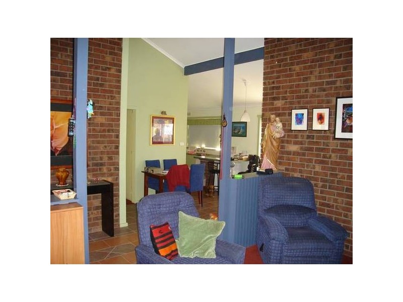 2/75 Gillies Street, Maryborough VIC 3465