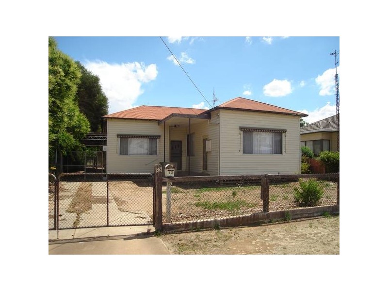 33 Wills Street, Maryborough VIC 3465