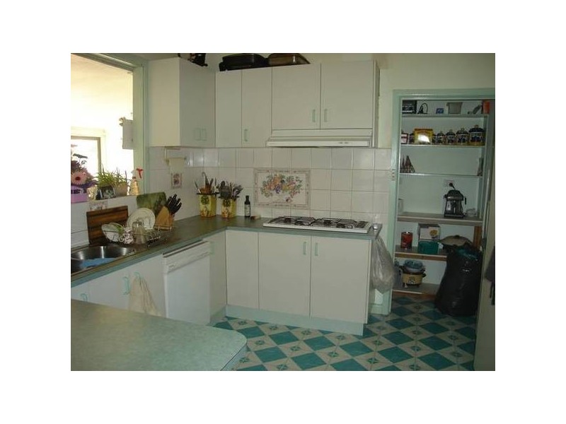 19 Majorca Road, Maryborough VIC 3465