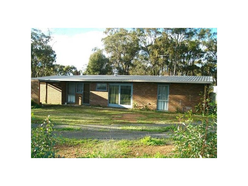 103-105 Majorca Road, Maryborough VIC 3465