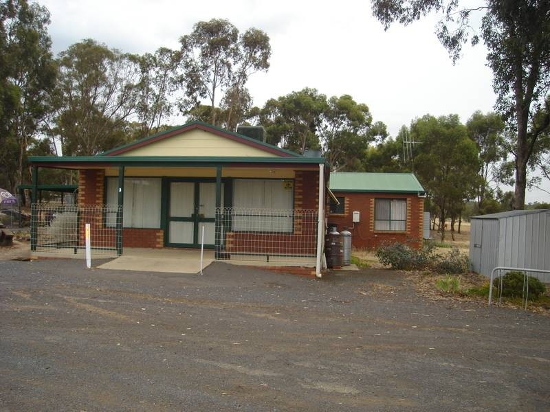 3 Dehnerts Road, Daisy Hill VIC 3465