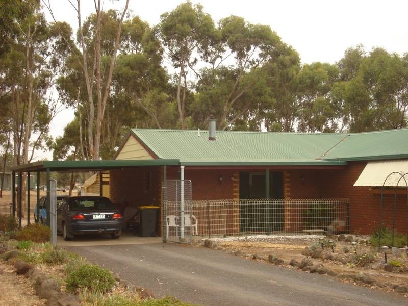 3 Dehnerts Road, Daisy Hill VIC 3465