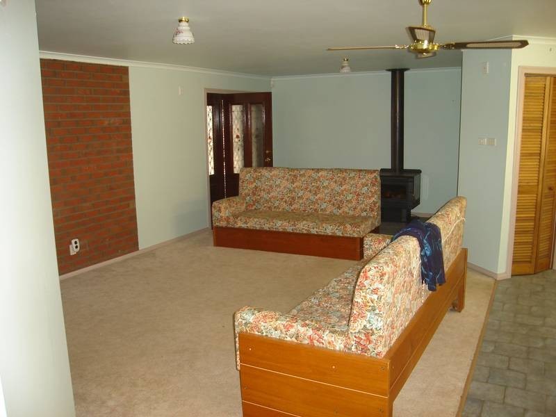 3 Dehnerts Road, Daisy Hill VIC 3465