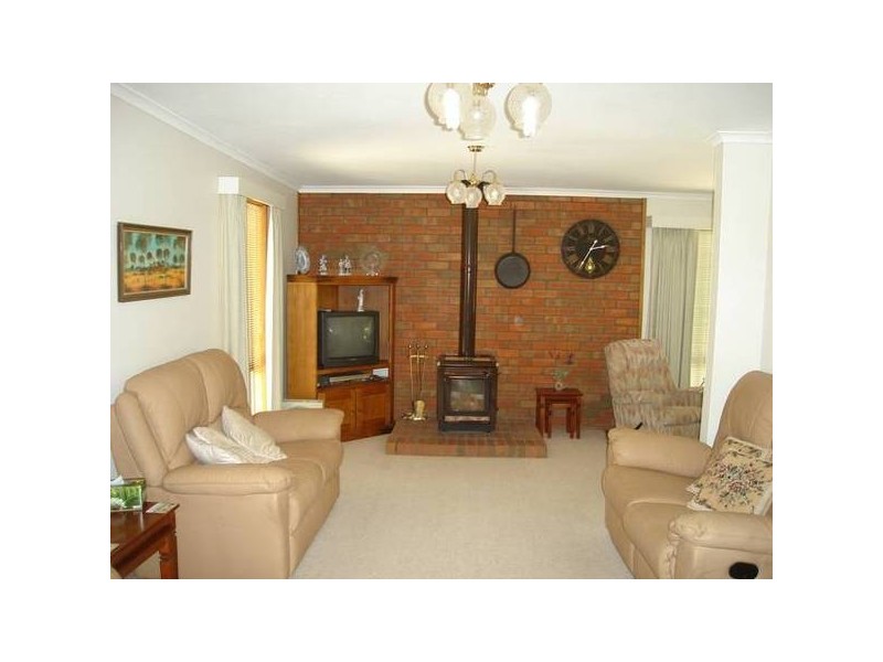 112 Brassey Street, Maryborough VIC 3465