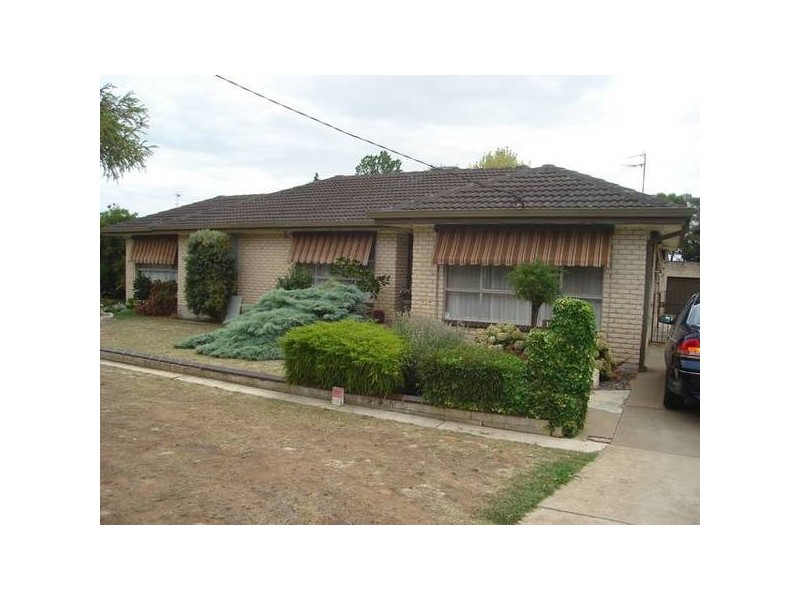 15 Bryant Street, Maryborough VIC 3465