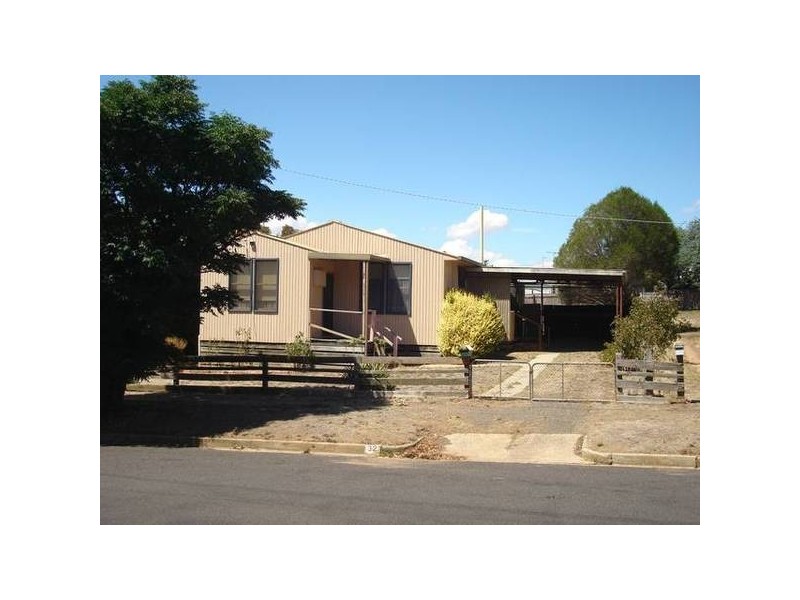 32 Primrose Street, Maryborough VIC 3465