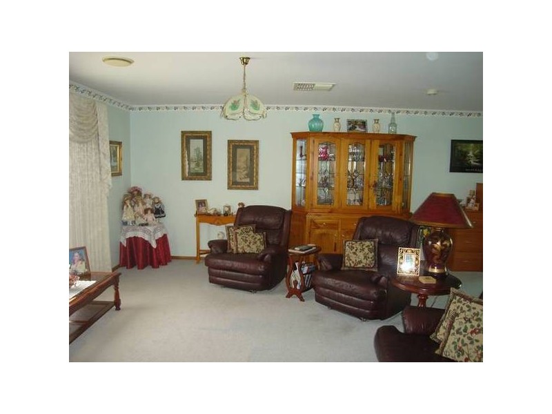 17 Rowles Drive, Maryborough VIC 3465