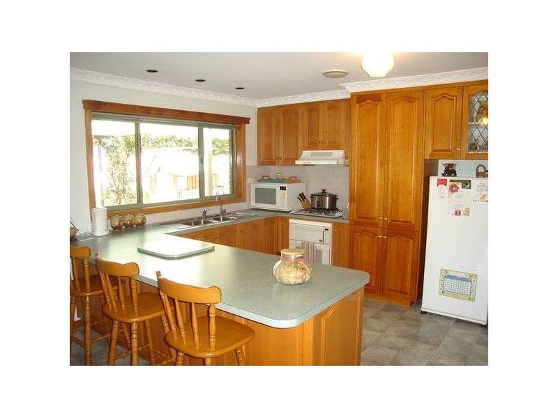 17 Rowles Drive, Maryborough VIC 3465