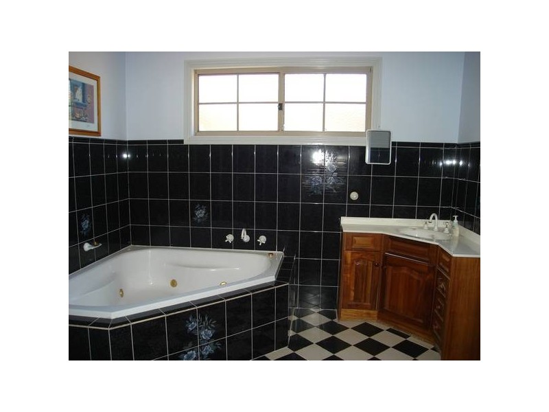 50 Poole Street, Maryborough VIC 3465