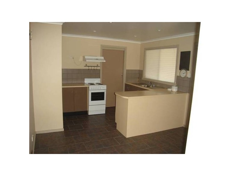 1/6 Harkness Street, Maryborough VIC 3465