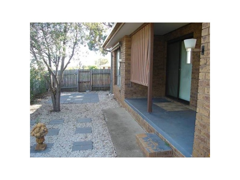 1/6 Harkness Street, Maryborough VIC 3465