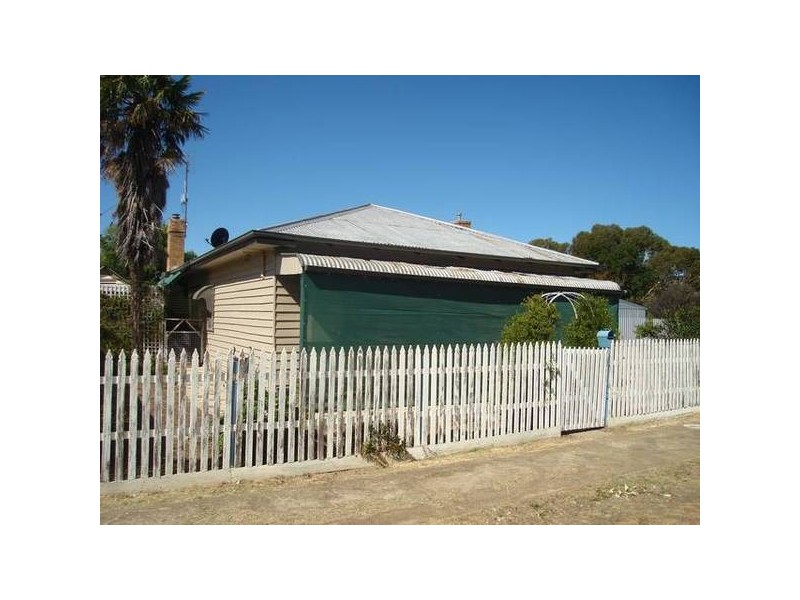 4 Urquart Street, Carisbrook VIC 3464