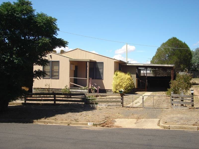 32 Primrose Street, Maryborough VIC 3465