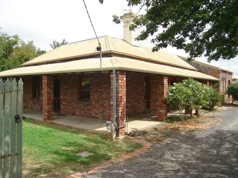 15 Birch Street, Carisbrook VIC 3464