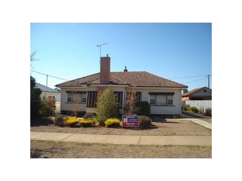 12 Laidlaw Street, Maryborough VIC 3465