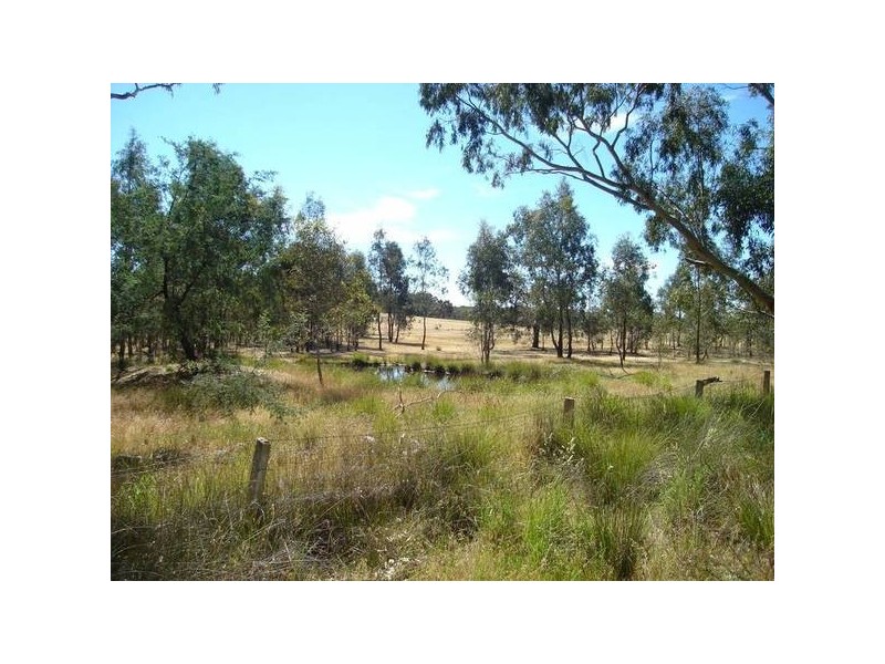 C/A 6 Sunraysia Highway, Moyreisk VIC 3467