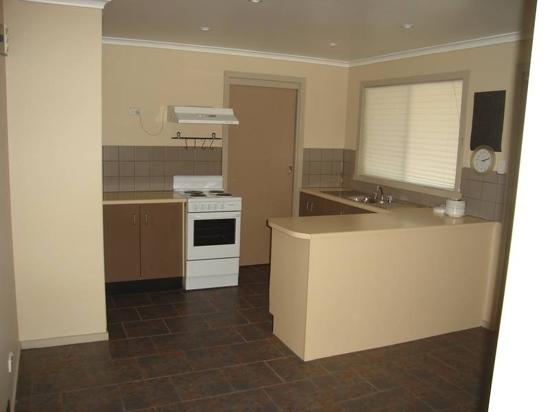 1/6 Harkness Street, Maryborough VIC 3465