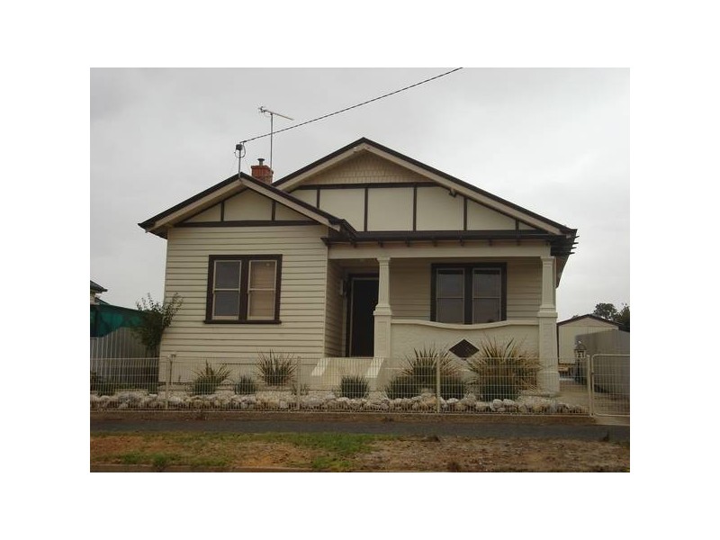 21 Inkerman Street, Maryborough VIC 3465